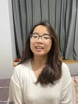 Snapshot of Hdmhdm-0022 chatting on 10-15-25, 03:34 Hdmhdm-0022 online show from 10-15-25, 03:34