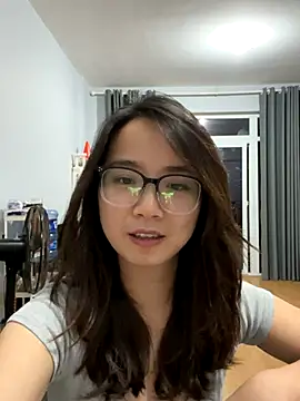 Snapshot of Hdmhdm-0022 chatting on 10-18-25, 06:30 Hdmhdm-0022 online show from 10-18-25, 06:30