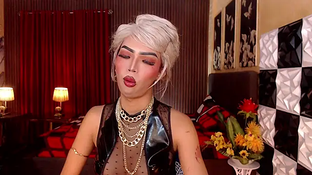 Snapshot of XinFuckingLust chatting on 02-16-26, 02:18 XinFuckingLust online show from 02-16-26, 02:18