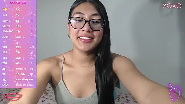 Allison 19   online show from 10-11-25, 10:03