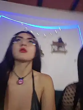 77Neferkitty77 online show from 11-04-25, 09:36