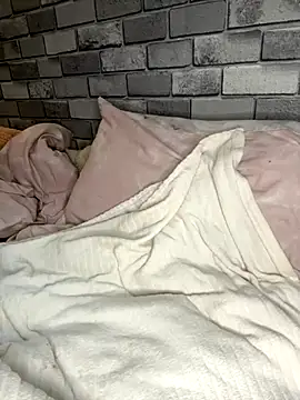 Poppy frankie online show from 11-09-25, 07:01