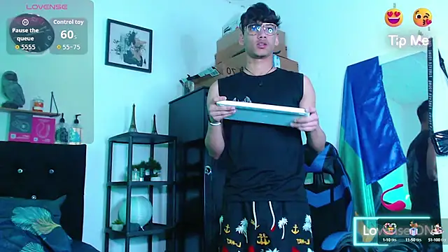 Gael Jones online show from 10-03-25, 03:47