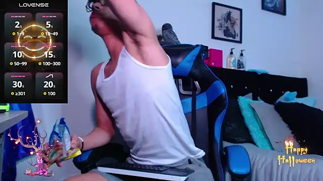 Gael Jones online show from 10-15-25, 03:39