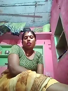 Snapshot of sanjna_sharmaa chatting on 09-16-25, 03:02 sanjna sharmaa online show from 09-16-25, 03:02