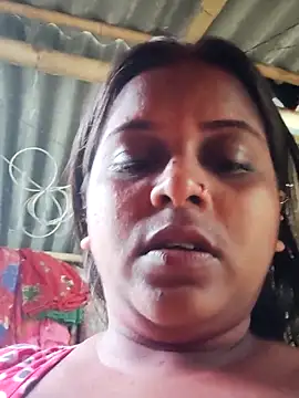 Snapshot of Hot-Show2 chatting on 10-04-25, 07:39 Hot-Show2 online show from 10-04-25, 07:39