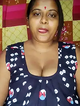 Snapshot of Hot-Show2 chatting on 10-29-25, 03:58 Hot-Show2 online show from 10-29-25, 03:58