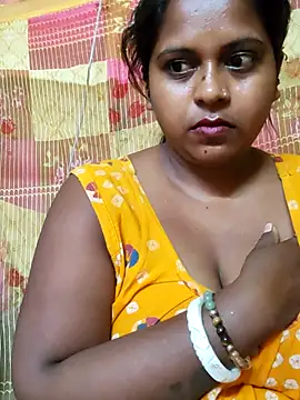 Hot-Show2 online show from 04-16-26, 11:51