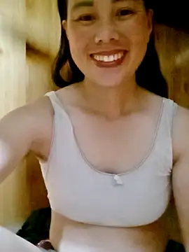 Snapshot of LyyChac chatting on 09-10-25, 07:52 LyyChac online show from 09-10-25, 07:52