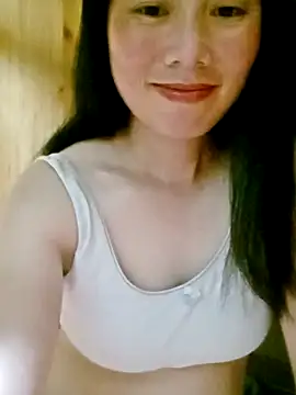 Snapshot of LyyChac chatting on 09-12-25, 01:44 LyyChac online show from 09-12-25, 01:44