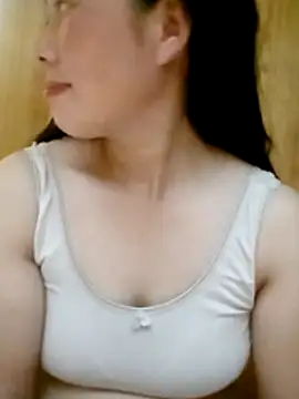 Snapshot of LyyChac chatting on 12-03-25, 05:37 LyyChac online show from 12-03-25, 05:37