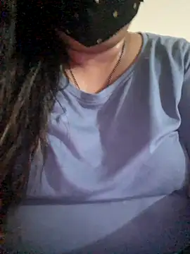 Snapshot of indian-hotmilfs chatting on 09-11-25, 01:28 indian-hotmilfs online show from 09-11-25, 01:28