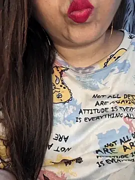 Snapshot of indian-hotmilfs chatting on 09-14-25, 01:10 indian-hotmilfs online show from 09-14-25, 01:10