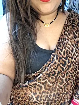 Snapshot of indian-hotmilfs chatting on 10-04-25, 10:30 indian-hotmilfs online show from 10-04-25, 10:30