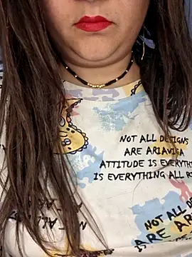 Snapshot of indian-hotmilfs chatting on 10-05-25, 04:38 indian-hotmilfs online show from 10-05-25, 04:38