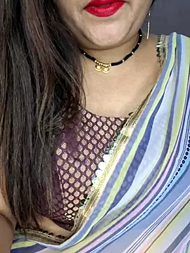 Snapshot of indian-hotmilfs chatting on 11-01-25, 07:49 indian-hotmilfs online show from 11-01-25, 07:49