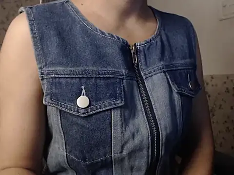 snow white123 online show from 10-28-25, 09:06