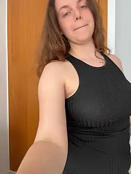 TenderLaGlamor online show from 03-01-26, 02:30