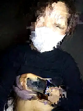 qychiu online show from 11-12-25, 08:37