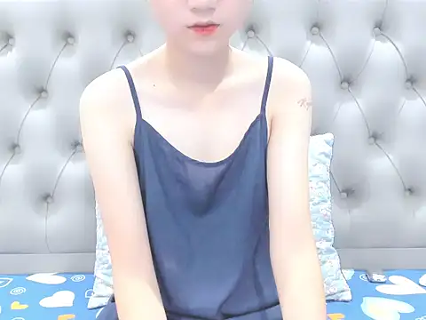 Snapshot of _ly__ chatting on 09-30-25, 05:34 ly online show from 09-30-25, 05:34