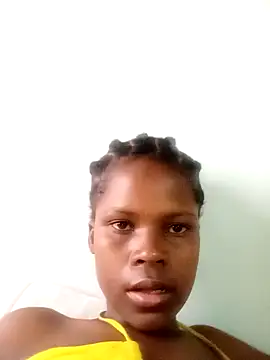 Snapshot of Caramelchick01 chatting on 10-08-25, 05:38 Caramelchick01 online show from 10-08-25, 05:38