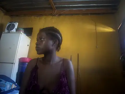 Snapshot of Caramelchick01 chatting on 10-09-25, 06:55 Caramelchick01 online show from 10-09-25, 06:55