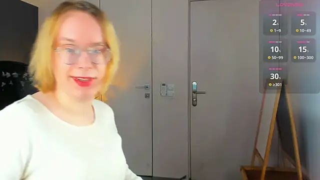 Amanda Butlerr online show from 10-19-25, 12:06