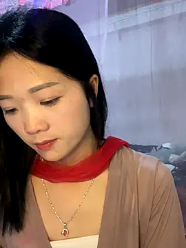 Snapshot of thaoyeuuu chatting on 09-26-25, 01:15 thaoyeuuu online show from 09-26-25, 01:15
