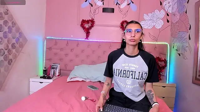 Ethan N Abby online show from 10-04-25, 07:45