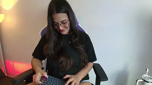 Abby Raschell online show from 02-18-26, 04:41