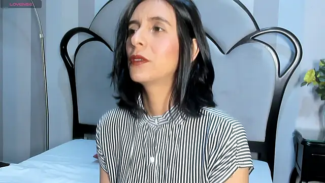 Snapshot of MiaAmore_ chatting on 10-11-25, 07:45 MiaAmore  online show from 10-11-25, 07:45