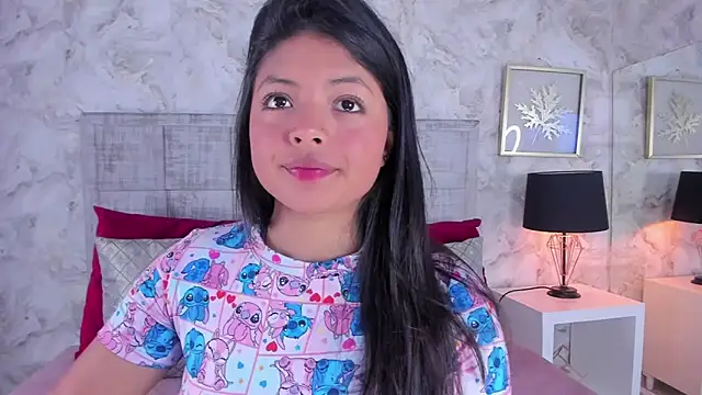 Snapshot of ashleythompson2025 chatting on 02-04-26, 11:38 ashleythompson2025 online show from 02-04-26, 11:38