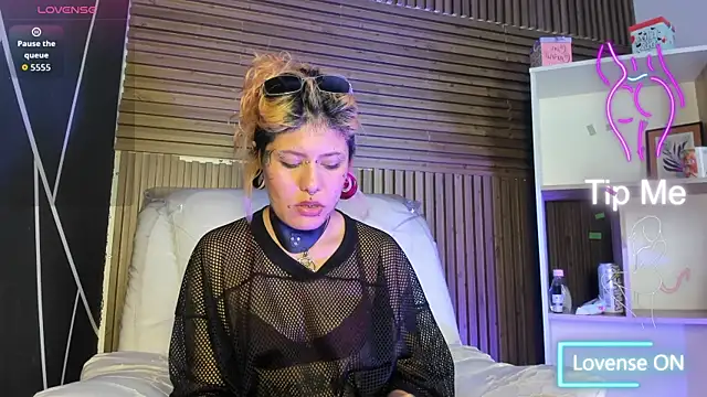 MistressMariam  online show from 11-19-25, 08:20