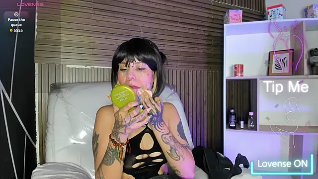 MistressMariam  online show from 11-20-25, 09:25