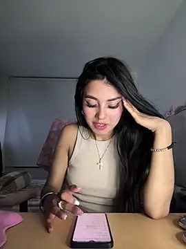 Snapshot of Victoria_alson chatting on 09-14-25, 03:27 Victoria alson online show from 09-14-25, 03:27