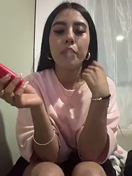 Snapshot of Victoria_alson chatting on 09-17-25, 03:30 Victoria alson online show from 09-17-25, 03:30