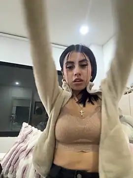 Snapshot of Victoria_alson chatting on 10-21-25, 01:28 Victoria alson online show from 10-21-25, 01:28