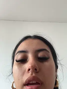 Snapshot of Victoria_alson chatting on 10-26-25, 03:40 Victoria alson online show from 10-26-25, 03:40