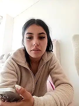 Snapshot of Victoria_alson chatting on 11-07-25, 02:17 Victoria alson online show from 11-07-25, 02:17