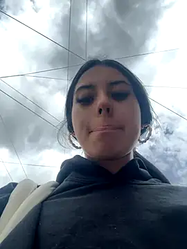 Snapshot of Victoria_alson chatting on 12-03-25, 04:27 Victoria alson online show from 12-03-25, 04:27