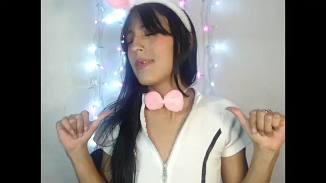 Snapshot of Afrodita_777750 chatting on 09-13-25, 03:12 Afrodita 777750 online show from 09-13-25, 03:12