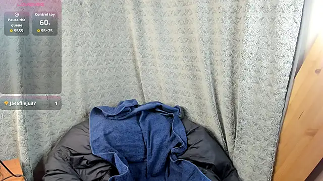 MiaLores online show from 11-11-25, 08:14