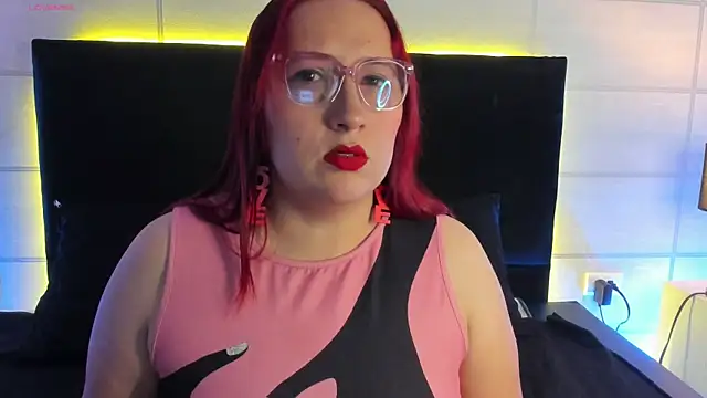 fieryluciana online show from 10-17-25, 04:04