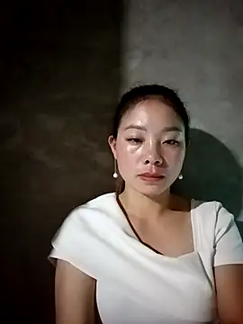 Snapshot of milo123-xx chatting on 10-30-25, 07:32 milo123-xx online show from 10-30-25, 07:32