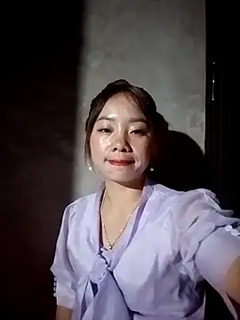 Snapshot of milo123-xx chatting on 11-15-25, 01:29 milo123-xx online show from 11-15-25, 01:29