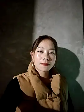 Snapshot of milo123-xx chatting on 11-17-25, 03:12 milo123-xx online show from 11-17-25, 03:12