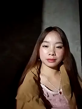 Snapshot of milo123-xx chatting on 11-22-25, 01:21 milo123-xx online show from 11-22-25, 01:21