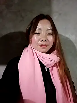 Snapshot of milo123-xx chatting on 12-15-25, 02:27 milo123-xx online show from 12-15-25, 02:27