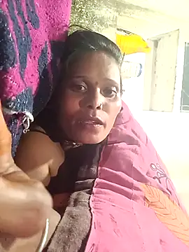 Snapshot of cute_diya_12 chatting on 11-14-25, 03:11 cute diya 12 online show from 11-14-25, 03:11