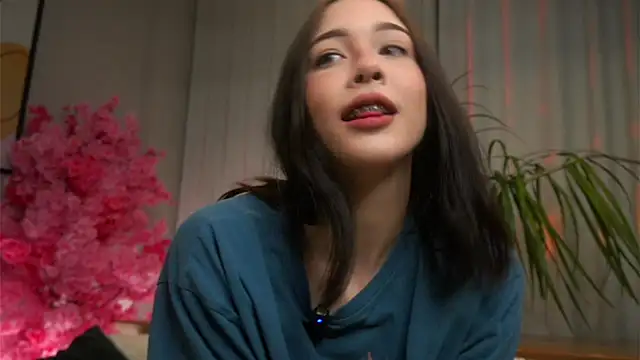 EviaRabasca online show from 10-14-25, 11:55